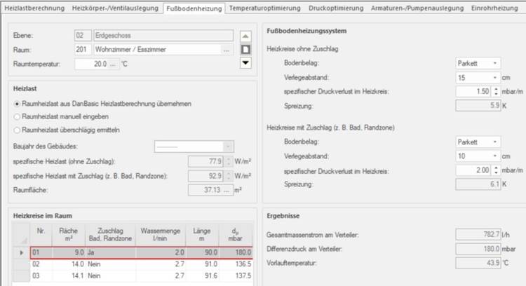 Screenshot der Benutzeroberfläche einer Heizungsberechnungssoftware mit Tabellen und Eingabefeldern für Raum- und Heizungsdetails.