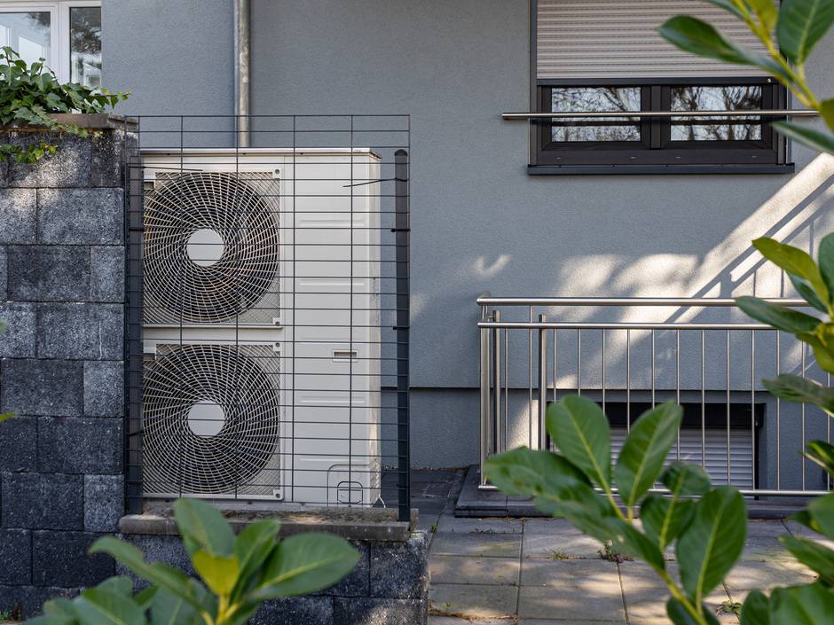 Webinar: Wärmepumpen in Bestandsgebäuden Webinar: Wärmepumpen in Bestandsgebäuden