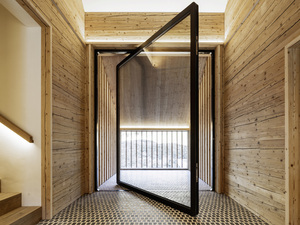 Die Pivottüre von Air-Lux: Die rotierende Wand Die Pivottüre von Air-Lux: Die rotierende Wand