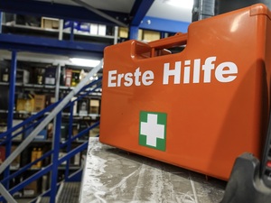 Erste Hilfe: Neue Vorschriften für Verbandskästen im Betrieb Erste Hilfe: Neue Vorschriften für Verbandskästen im Betrieb
